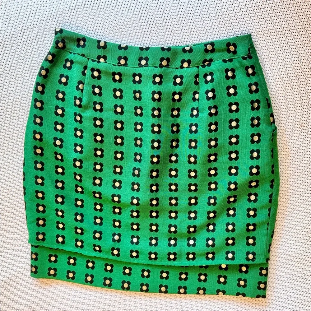 ANTHROPOLOGIE + HD in Paris Green & Gold Patterned Mini Skirt